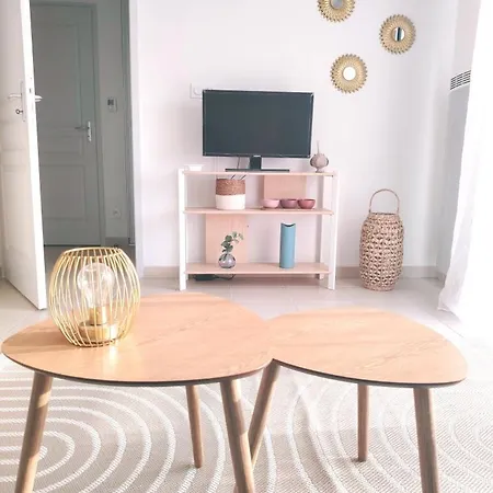 Village, Appt Avec Terrasse & Parking Prive Апартаменты