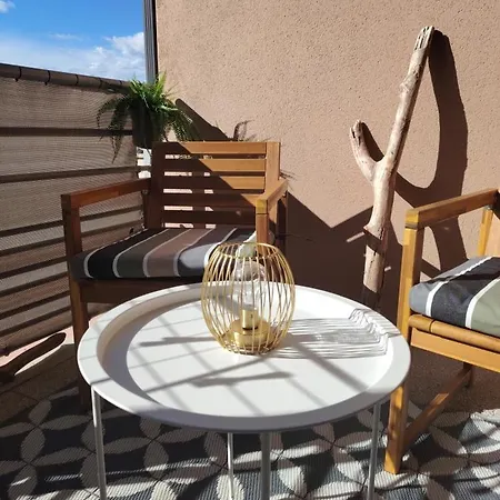 Village, Appt Avec Terrasse&parking Privé